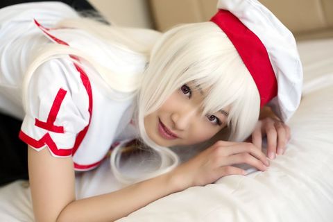 身長164cmのちっぱい合法見参！！二次キャラのコスプレはもちろんベストマッチ！！笑顔も仕草もイチャラブ●出し孕まSEX！