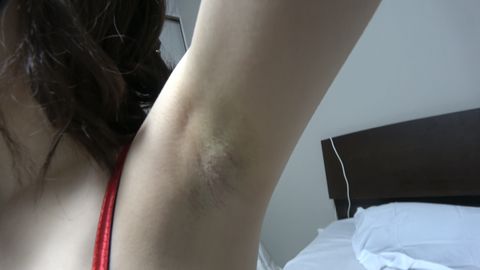 A beautiful woman from the neighboring country has arrived! Even creampies are OK for the sake of her idol. Feel free to buy handshake tickets and feel refreshed. 038