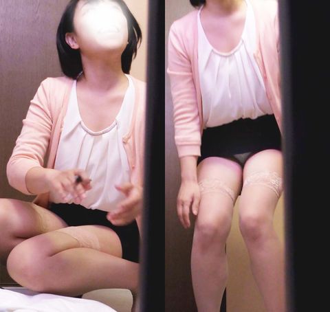 吐精を決するパンチラ選挙戦　照れ屋なお*さんが微笑みながらパンティを・・・