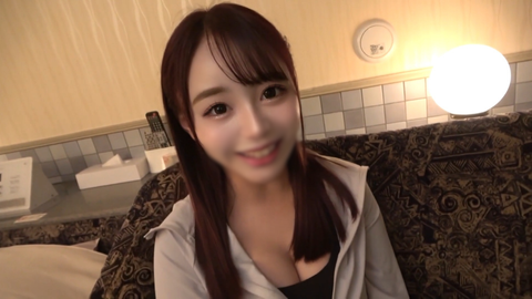 【会えたらラッキー!?奇跡の配達員】Gカップアイドル級美女 配達そのままに交渉ハメ撮り