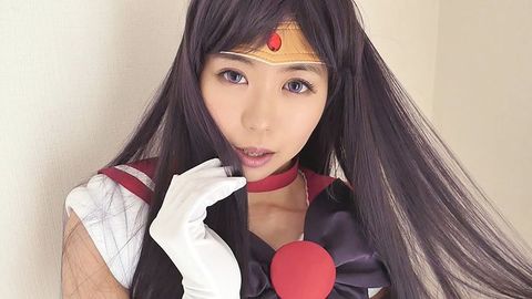【火野レイ割り引き】セーラームーンのセーラーマーズコスプレ美人に足コキしてもらったら月にかわって中出しよ！