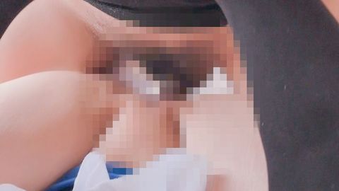 この孕みたがってる女特有のイキっぷり……プライスレス。個人的好みでニーハイ仕様。こんなコスプレを受け入れてしまった時点で無責任中出しされても文句言えません。