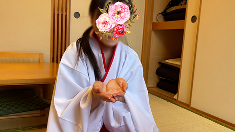 Holy witch? ! It's refreshing to put it out firmly without exorcism blowjob! ☆Early in the new year, 4 people in a row with a lot of mouth shots in the back of the throat (waist swinging Irama) ☆Runa-chan New Year Special Ver.