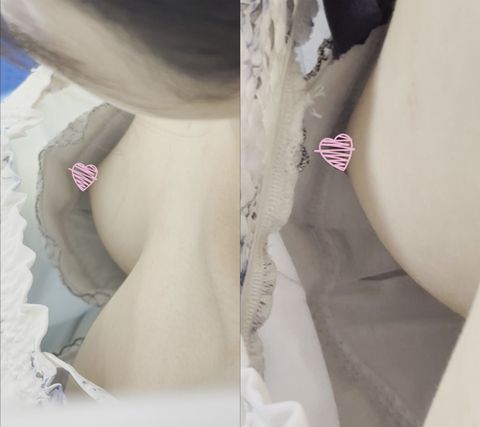 [電車胸チラ]暑くて胸元パタパタしだしたから、チクチラしちゃったね！[セルフ乳首見せつけ]