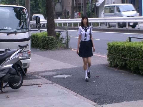 【無修正】「生意気な****を閉じ込め！口と膣を**て！肉便器に最後は膣奥に生射精！18 歳  沙織
