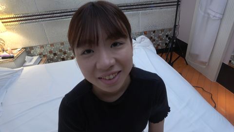 無）挿入中もタマ弄り　Sっ気溢れる膣締めgirl お願いされたからバックで中出し　０２１