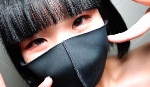 コス撮影会にいた黒マスクのカワイイ*で裏オプやったら、おっぱいもみもみ/おま○こ触らせてくれた！