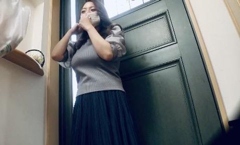 欲求不満に悩む美人妻との濃厚NTR/Oさん(42)