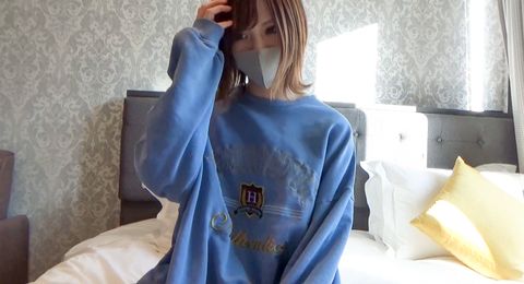 【中出しハメ撮り】【期間限定】ウチの成績の悪い女性新人です。スレンダーで明るく気立てのいい元読者モデルでクラブでダンサー