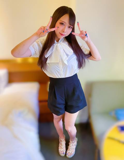 特典はボーナス映像と無修正 ♀22 心を潤してくれる明るく元気なFカップ美乳白ギャルとでセックス、最後に1週間溜めた精*中出し★特典あり