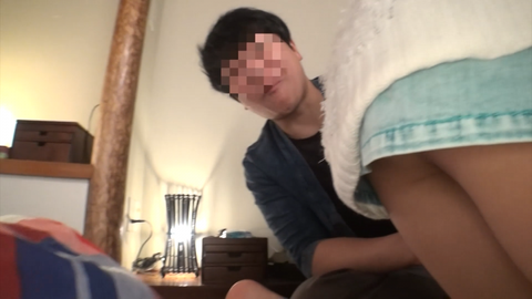 Iカップ巨乳*が久しぶりに再会した地元の友達と3P