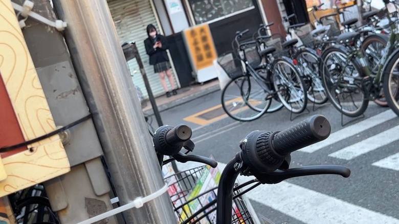 淫女三吃活＿叫美女 顔出し【個人撮影】じょしこー通いの真面目系ビッチと割り切りデート〜ガチイキ中出しSEXを公開 FC2-PPV-3811771