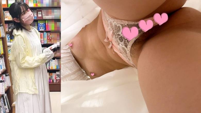 M字開脚　極細 極細Tにマン肉が!!超食い込み♡絶景ローアングルで美乳まで♡/M字開脚【素人/逆さ撮りパンチラ】 FC2-PPV-4145121