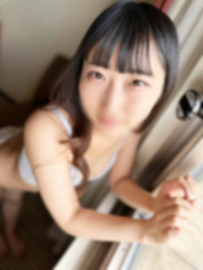 無】小柄で華奢な体つき、大人しそうな第一印象とは裏腹に感じやすく何度も絶頂するセフレ。求める二人は止められず激しく求めあう中出しSEX。オマケ動画と別視点カメラ有り  FC2-PPV-4480355